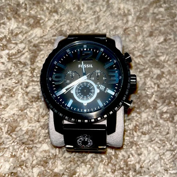 Mens Fossil Watch - Picture 1 of 2